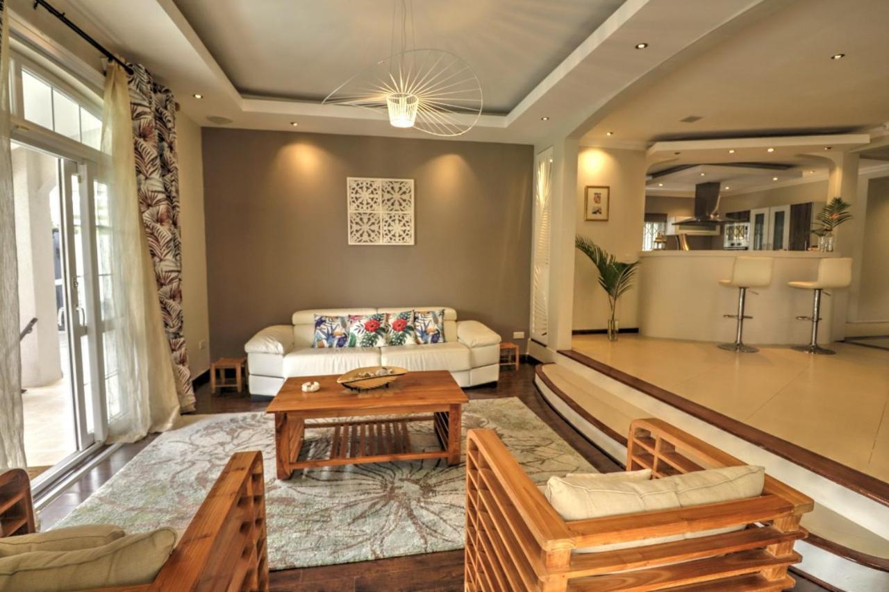 Happiness Villa 3 Bedroom Luxury Villa With Private Pool, Near All Amenities And Beaches Mauritius Grand Bay Buitenkant foto